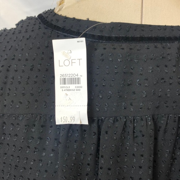 NWT Swiss Dot top with Velvet accents - Picture 4 of 5